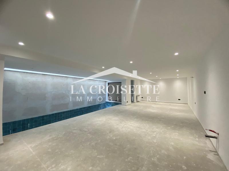 Duplex S+3 avec piscine couverte à Gammarth